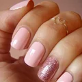 Delikatny manicure