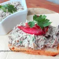 Pasta kanapkowa pieczarkowo-jajeczna