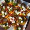 Pieczone bataty z pesto i serem feta