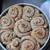 Kolorowe cynamonowe rollsy