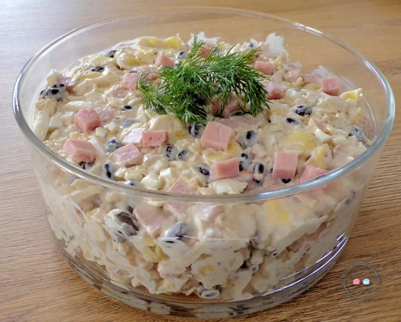 Sałatka z tortellini i szynką - Tylko sprawdzone przepisy!
