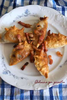 Pierogi z soczewicą i pieczarkami
