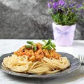 Spaghetti Z Sosem Pomidorowym Z Warzywami