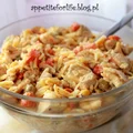 Sałatka z kurczakiem i makaronem ryżowym