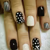 Manicure w kropeczki