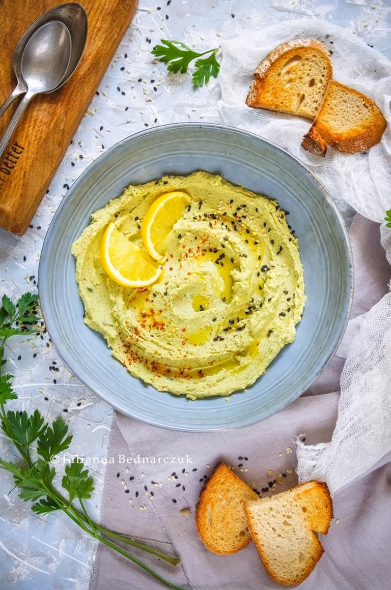 Hummus  z bobu