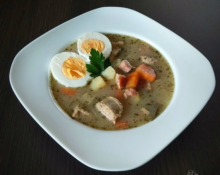 Żurek – gęsta, sycąca zupa