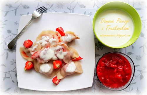 Pierogi z Truskawkami