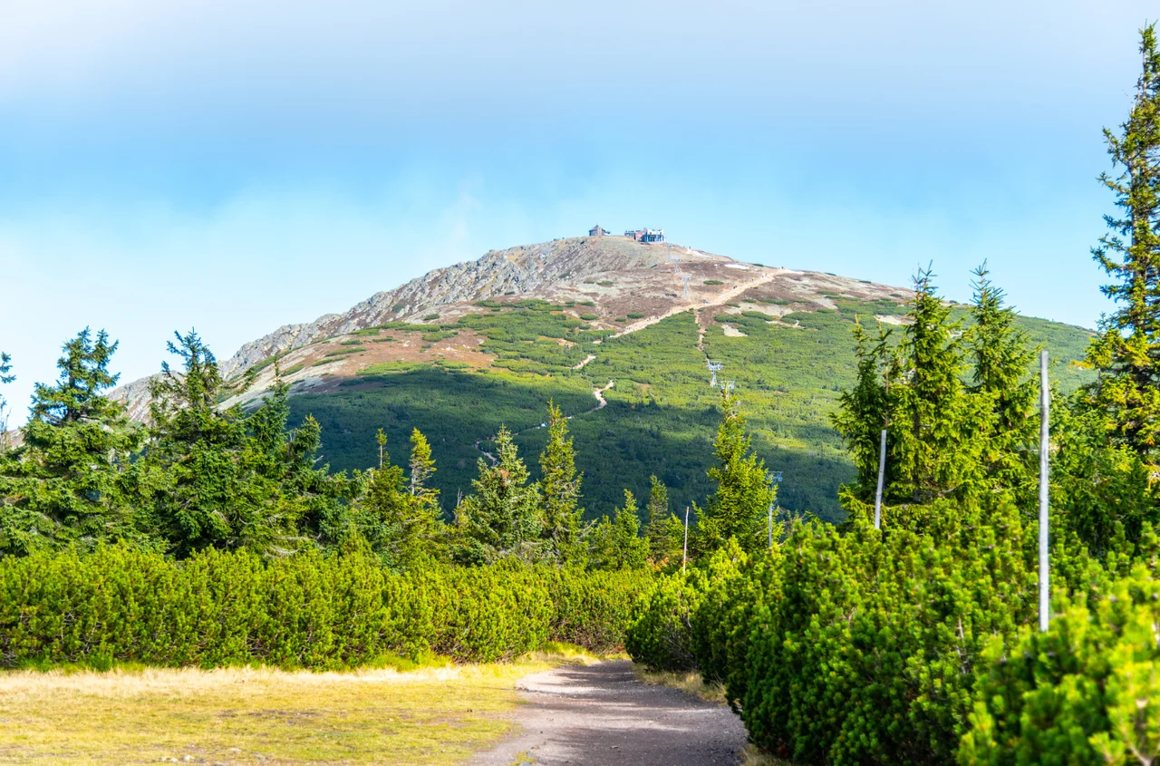 Rodzinna wycieczka do Karpacza z dziećmi – sprawdzona trasa pod Śnieżkę