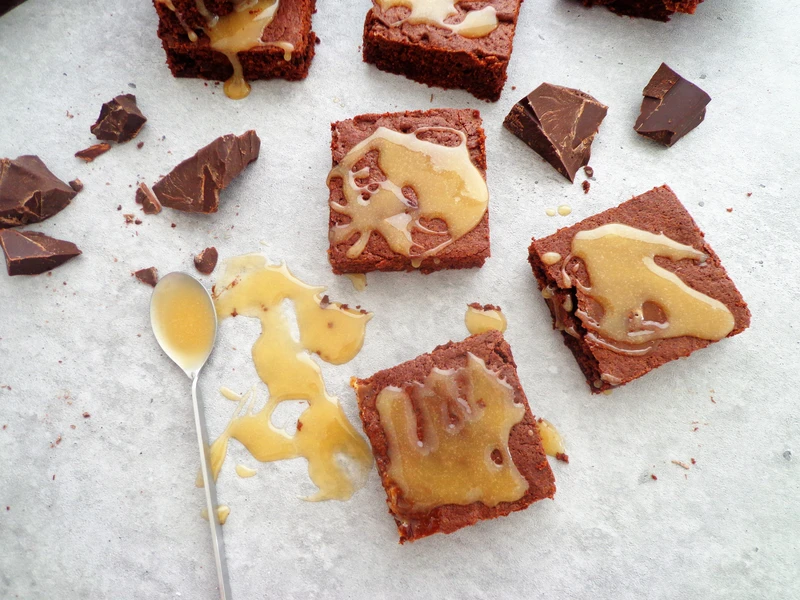Karmelowe brownie