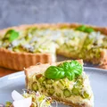 Pełnoziarnista tarta ze szparagami i Pecorino