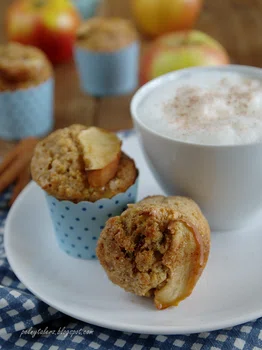 Śniadaniowe muffiny z jabłkiem
