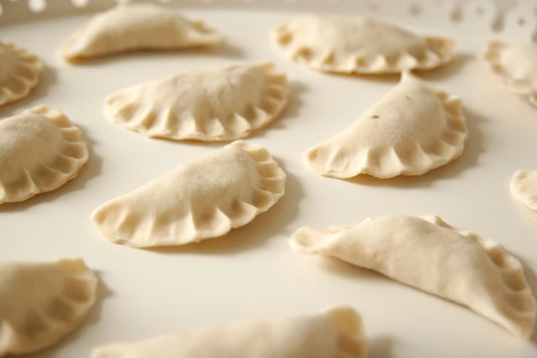 NAJLEPSZE PIEROGI Z KAPUSTĄ I GRZYBAMI