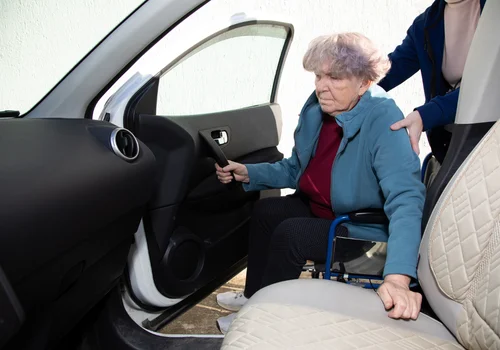 Nawet 4500 zł odliczenia od podatku na samochód! Wiele osób zapomina o tej uldze pry rozliczeniu PIT