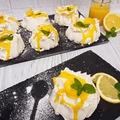 Mini beza Pavlova z kremem cytrynowym ( lemon curd )