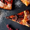 Galette czyli rustykalna tarta ze śliwkami
