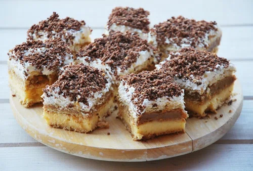 Ciasto z masą krówkową