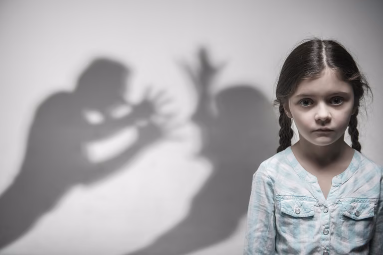 Epidemia spowoduje wzrost przemocy domowej? Norwegia alarmuje
