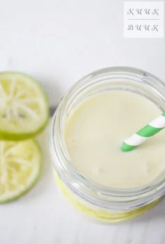 Koktajl z mleka kokosowego i mango