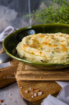 Puree selerowe z bazylią i palonym masłem