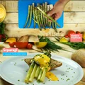 Szparagi z jajkiem w koszulce i sosem holenderskim