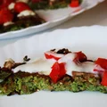 Fit pizza na brokułowym spodzie - HIT
