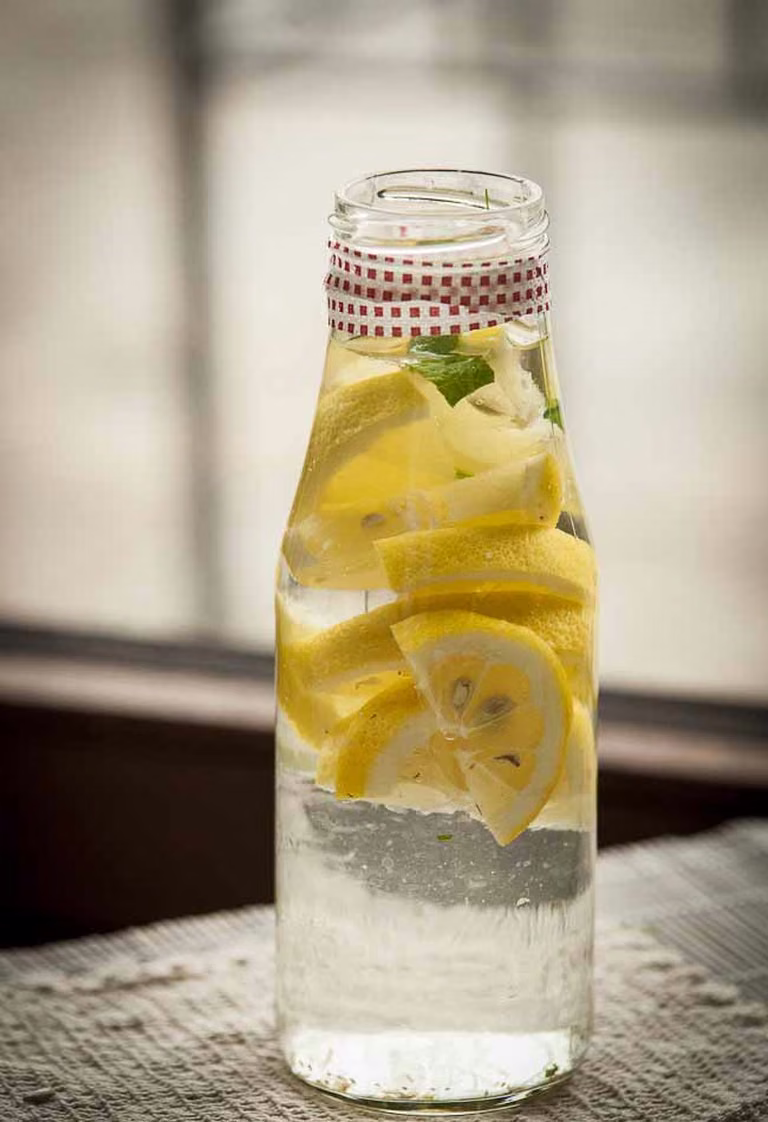 Lemoniada cytrynowa na upały