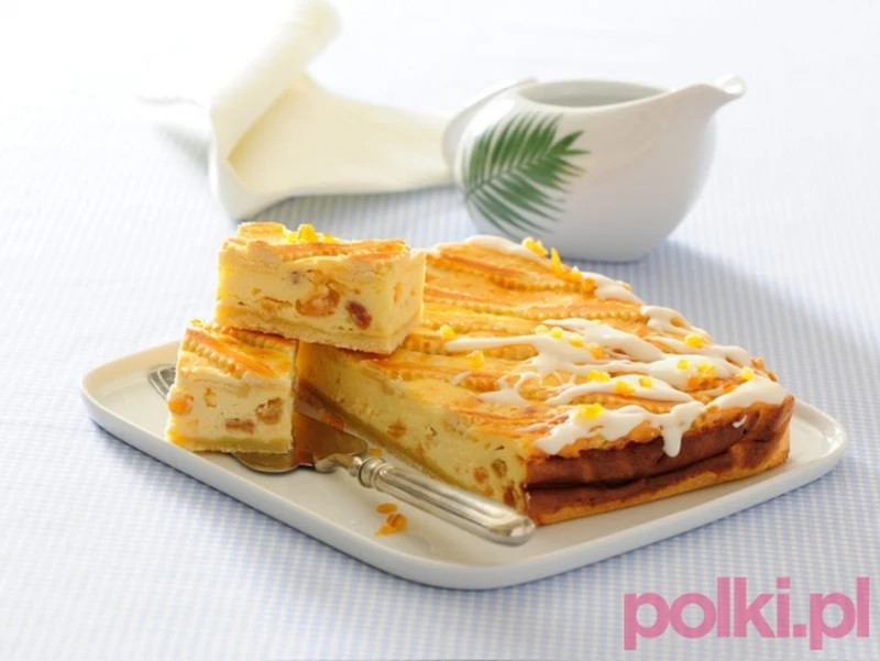 Sernik krakowski z bakaliami