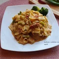 Makaron z brokułem i suszonymi pomidorami w sosie mascarpone