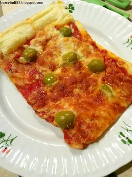 Pizza z ciasta francuskiego