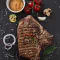 Jak przygotować stek z grilla? Poznaj porady, dzięki którym Twoje steki zawsze będą perfekcyjne!
