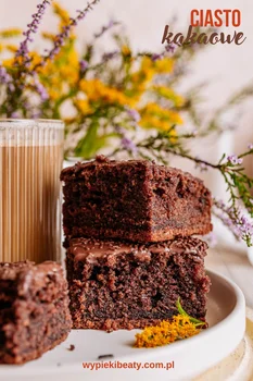 Kakaowe ciasto z lukrem