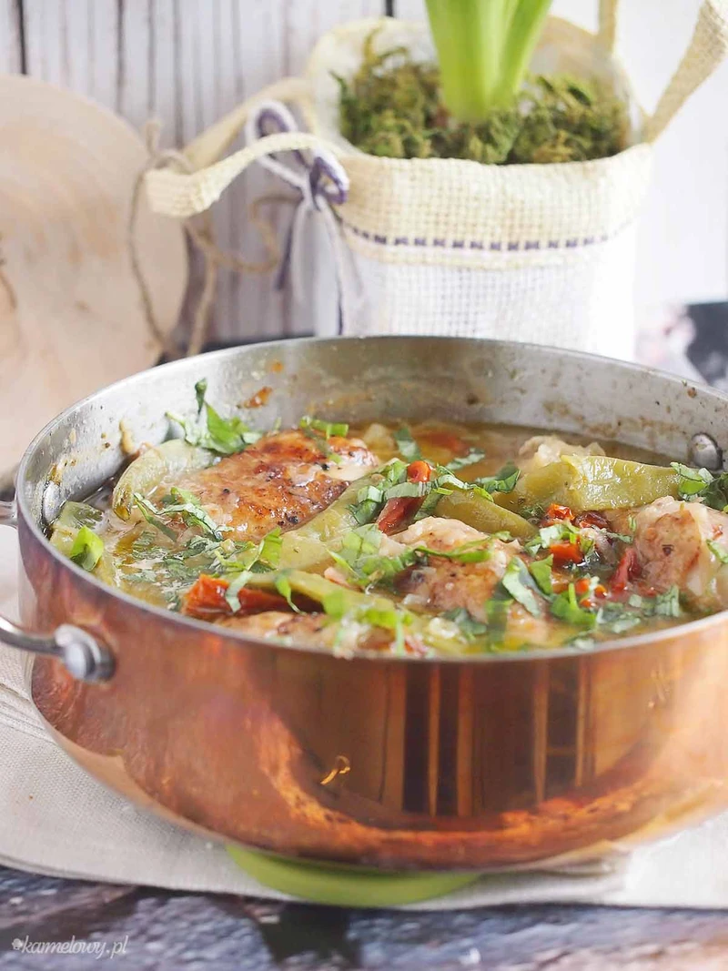 Kurczak z suszonymi pomidorami w mleku kokosowym / Sun-dried tomato coconut chicken