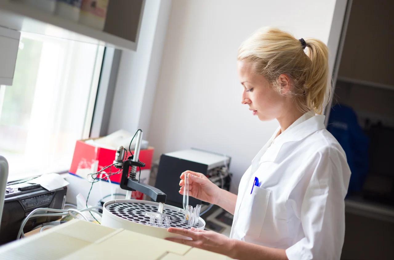 Międzynarodowy Dzień Kobiet i Dziewcząt w Nauce: Równość płci w nauce i technologii