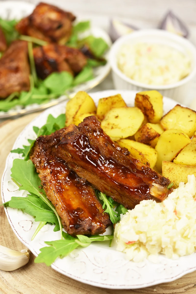 Soczyste żeberka BBQ pieczone w piekarniku