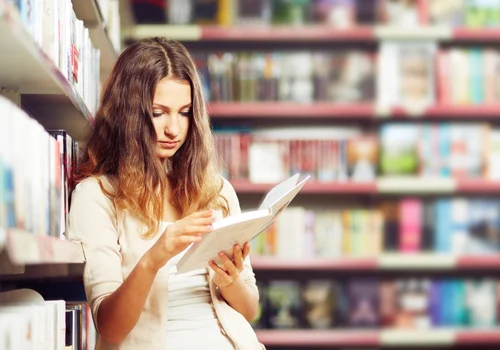 Młodzieżowe Słowo Roku 2025: rusza jubileuszowa edycja! Co zastąpi „sigmę”?