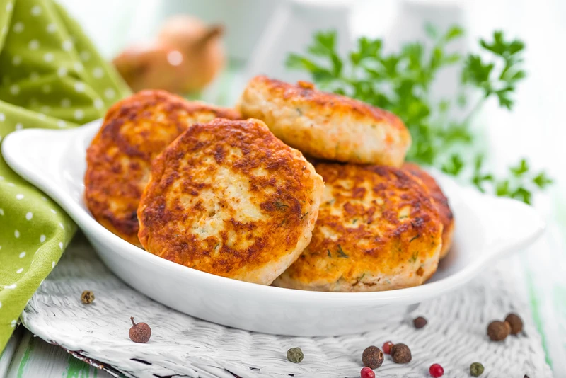 Wykorzystaj ten trik podczas robienia mielonych kotletów!