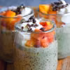 Matcha chia pudding z nektarynką