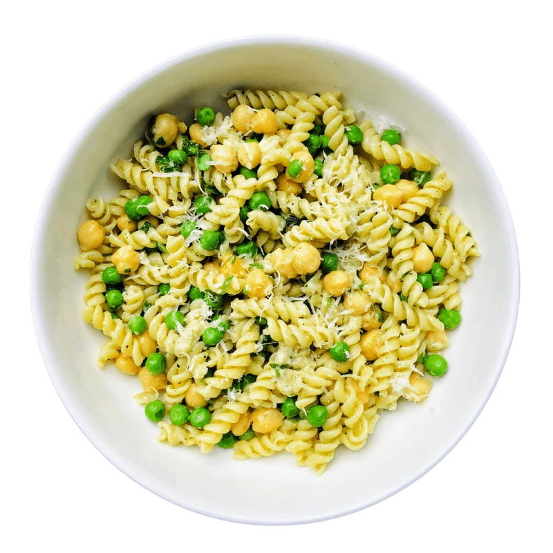 Makaron z pesto z groszkiem i cieciorką