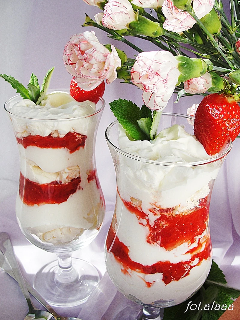 Eaton mess truskawkowy