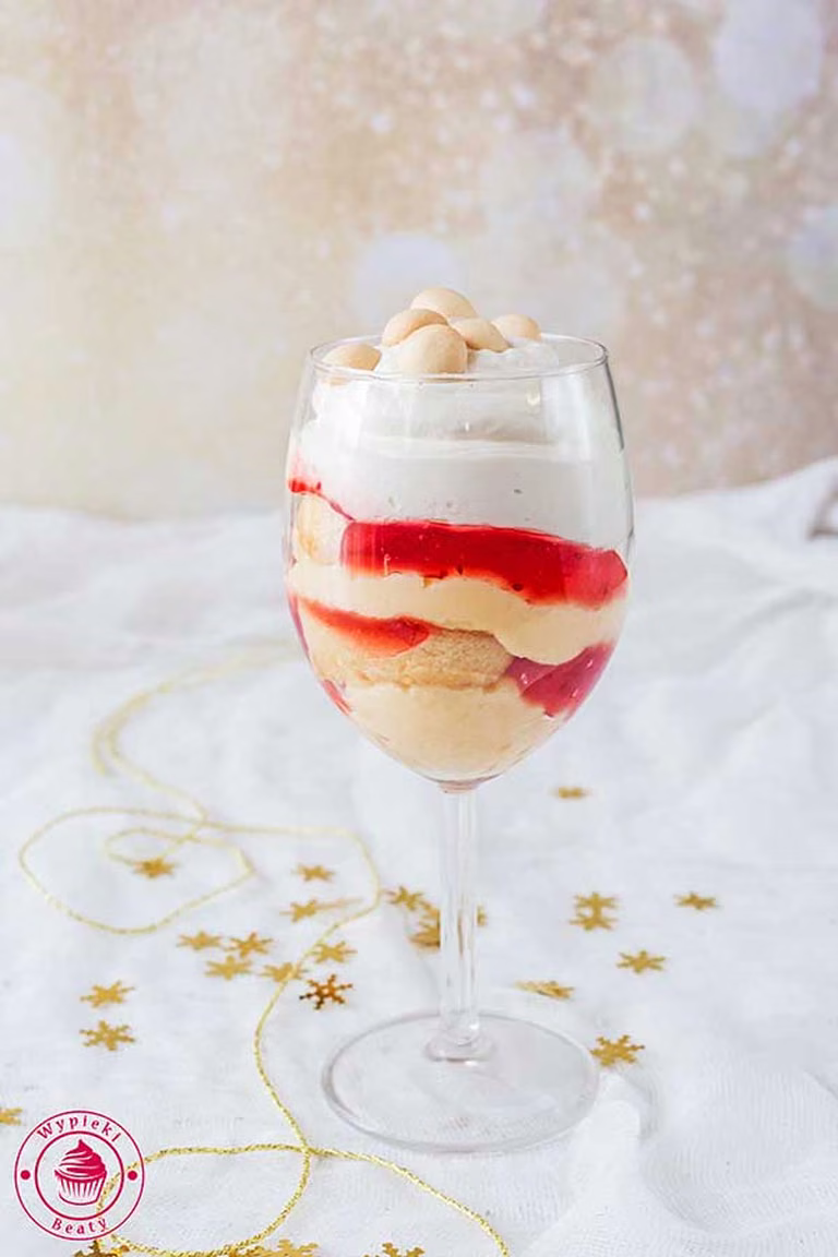 Żurawinowy triffle