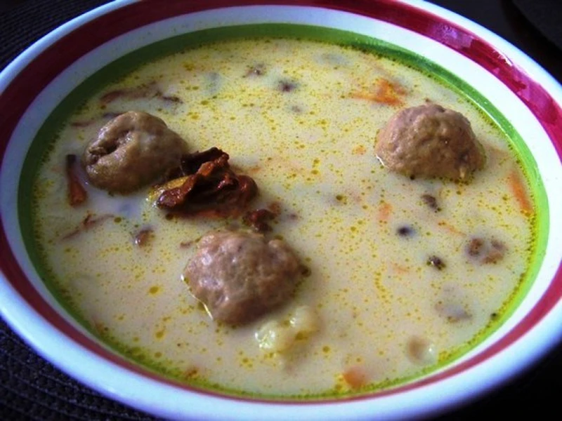 Kurkowo-borowikowa z pulpecikami