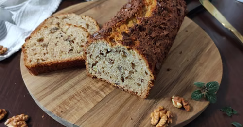 Chlebek bananowy z orzechami