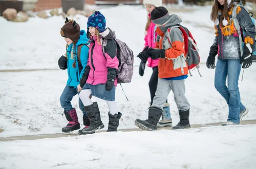 1100 zł zamiast 800 plus! Od stycznia 2026 podwyżka świadczenia rodzinnego dla tych Polaków i to bez względu na zarobki