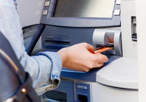 Wielki bank oddaje pieniądze! Klienci otrzymają zwrot opłat!