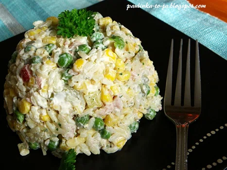 Sałatka warzywna z ryżem