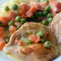 Piersi kurczaka z marchewką i groszkiem - szybki obiad