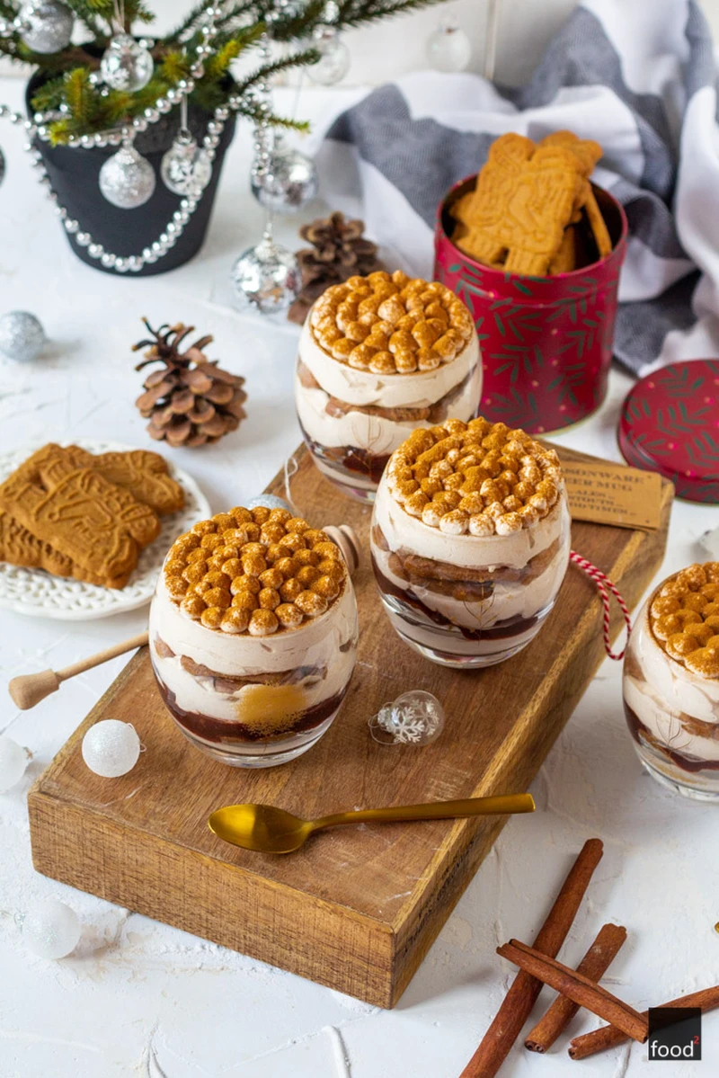 Piernikowe tiramisu z powidłami śliwkowymi