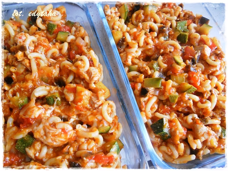 Zapiekanka makaronowa