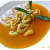 Ostry krem dyniowy z tortellini
